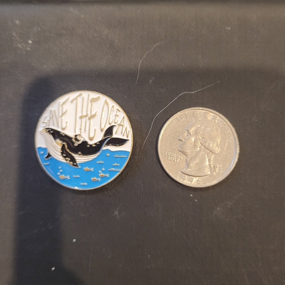 🆕️5/$28 Save the Ocean Whale Pin - Picture 2 of 4